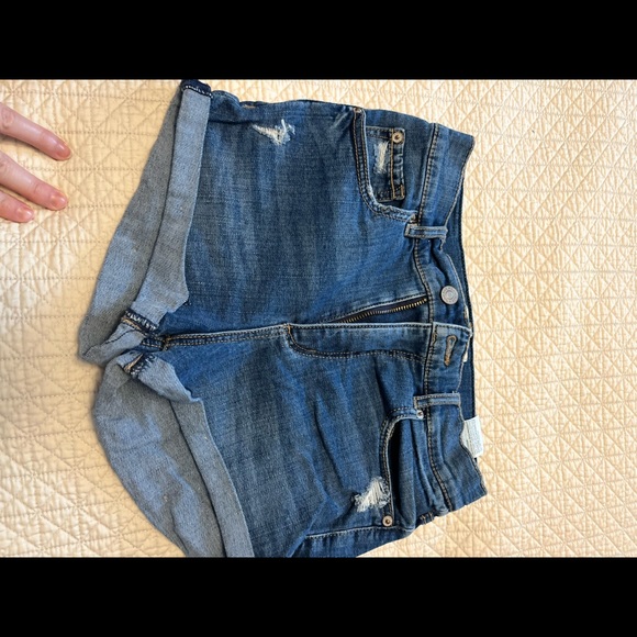 Shorts - Picture 8 of 16